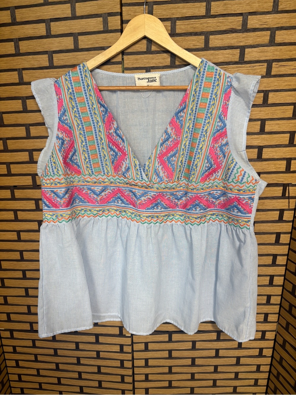 Savanna Jane  blue and white embroidered top size 3X